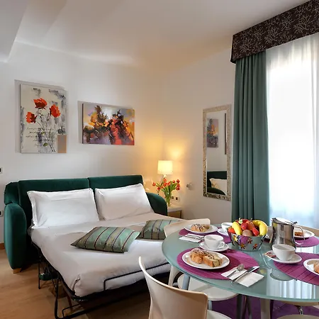 Elite & メストレ