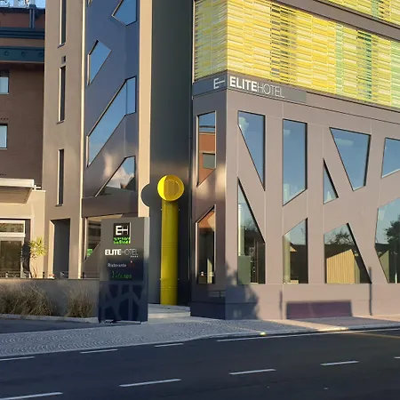 アパートホテル Elite & メストレ