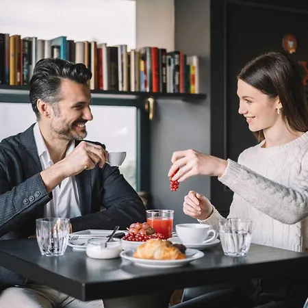 アパートホテル Elite & 4*