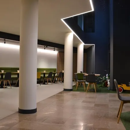 Elite & 4* Μέστρε