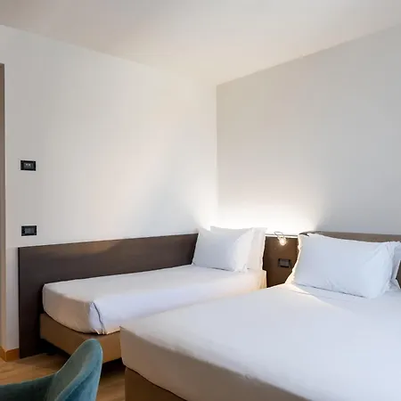 Elite & メストレ