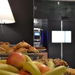 Elite & شقة فندقية