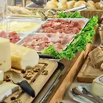 Elite & 4* ميستر